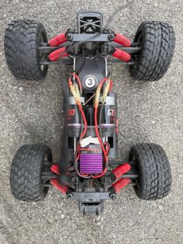 Preview: Neuwertiger 1/10 E-Savage HPI